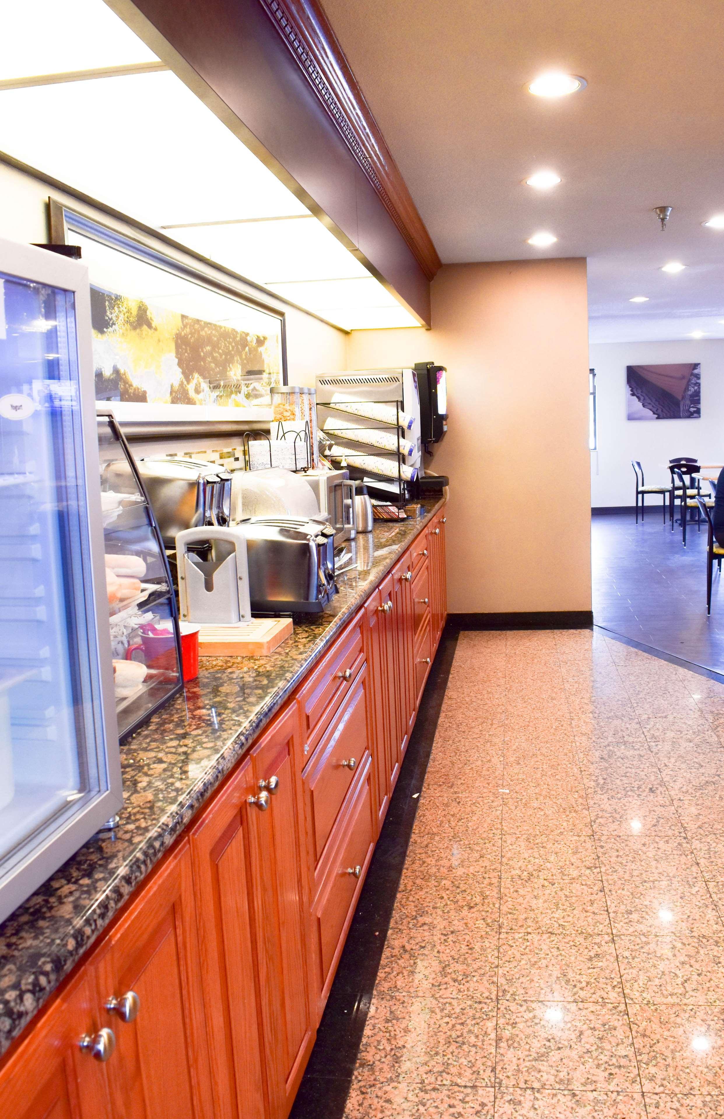 Best Western Providence Warwick Airport Inn Exterior photo